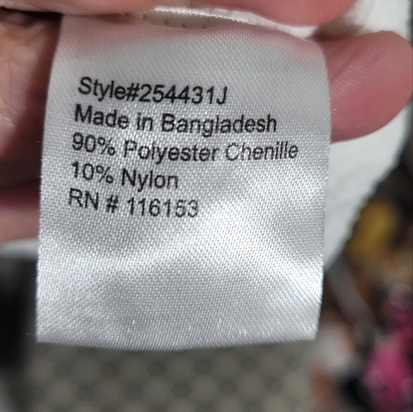 Poof Apparel White Cropped Sweater size M - Picture 3 of 3